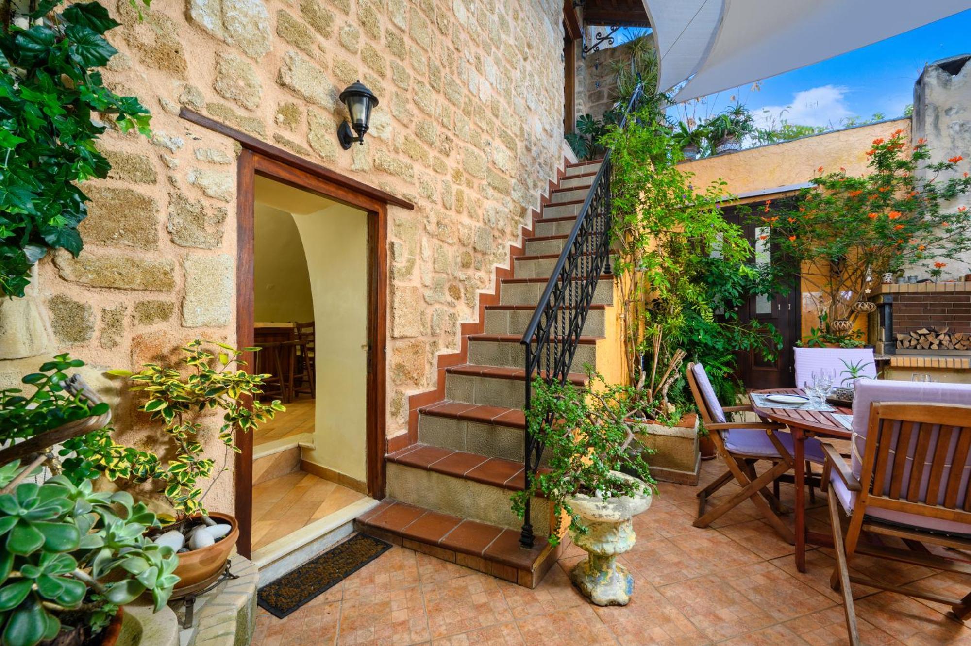 Suite Del Capitano Rhodes City Esterno foto